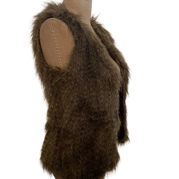 NWT H&M Faux Fur Vest SIZE 4 - Reg Price $39.99 - Picture 3 of 5